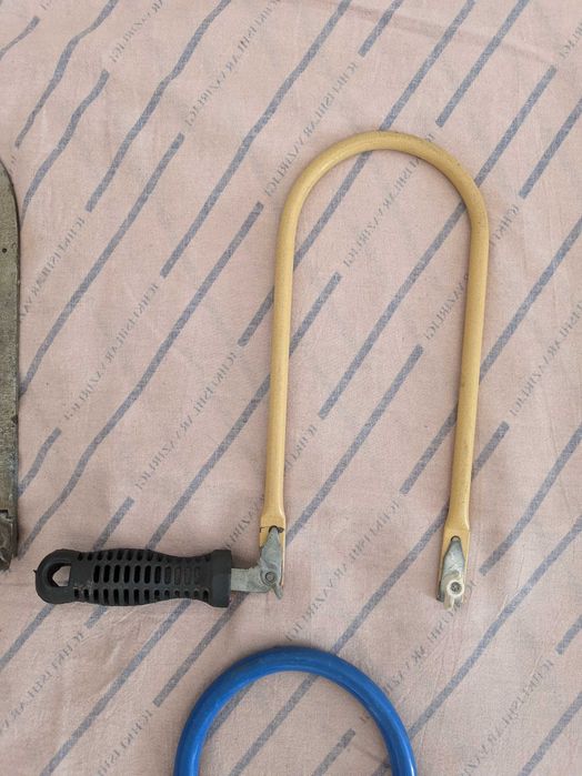 Ручной лобзик  .