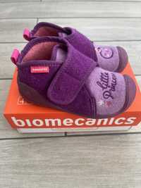 Pantofi Biomecanics 24