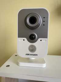 Wi-Fi IP камера HIKVISION DS-2CD2410F-IW - 1MP, 2.8 mm