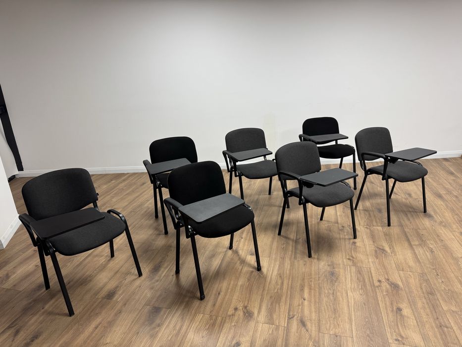 стулья с пюпитрами