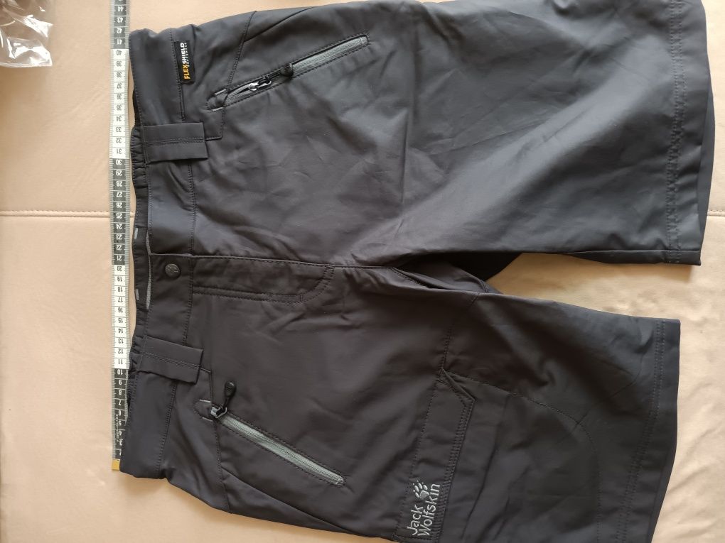 Детски къси панталони  маркови  Jack Wolfskin,adidas