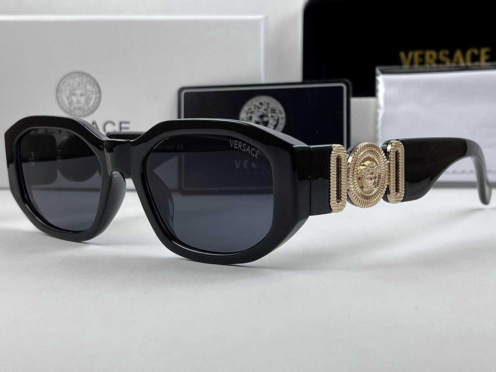 Слънчеви Очила Versace Sunglasses Правоъгълни Черни Версачи УВ400 CE F