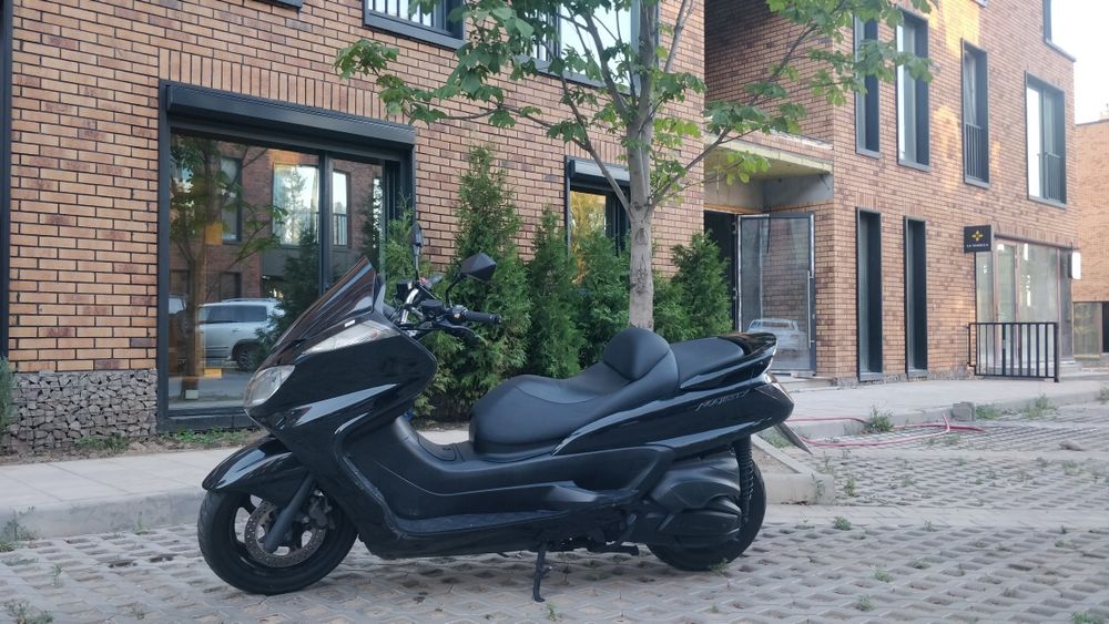 Yamaha Grand Majesty