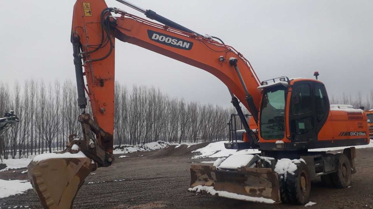 Doosan 210 экскаватор аппарат состояние  идеальное : нархи утилади