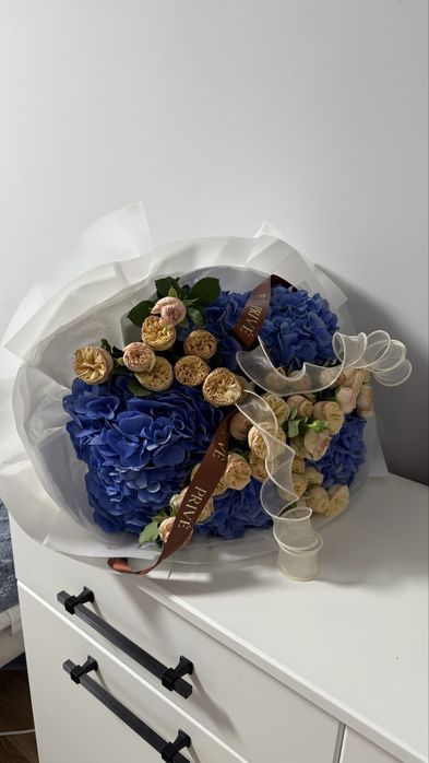 Большой букет красивых цветов