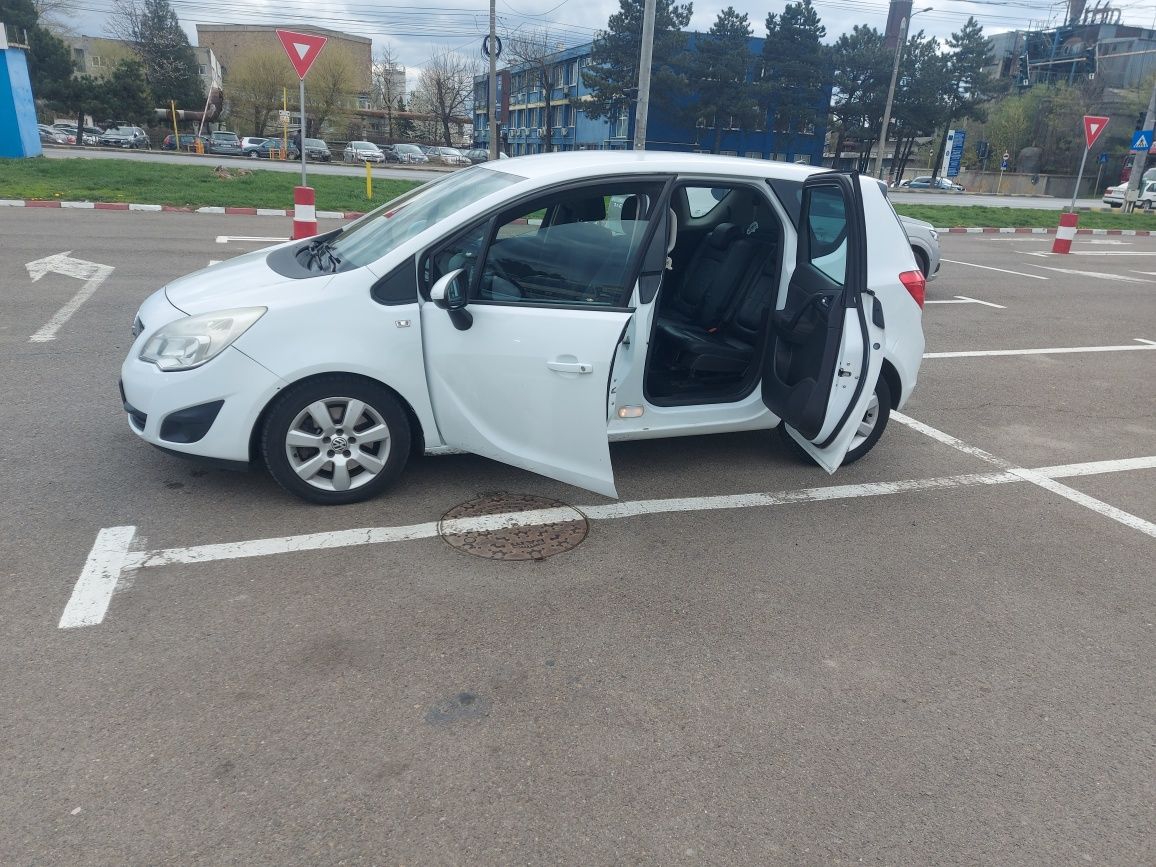 Opel Meriva an 2013