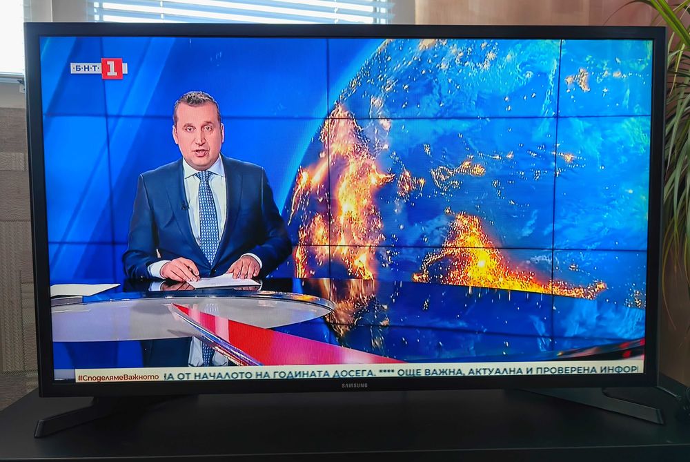 LED телевизор Samsung 32"