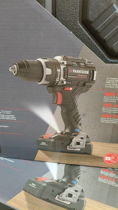 Mașina de înșurubat și găurit Parkside Performance