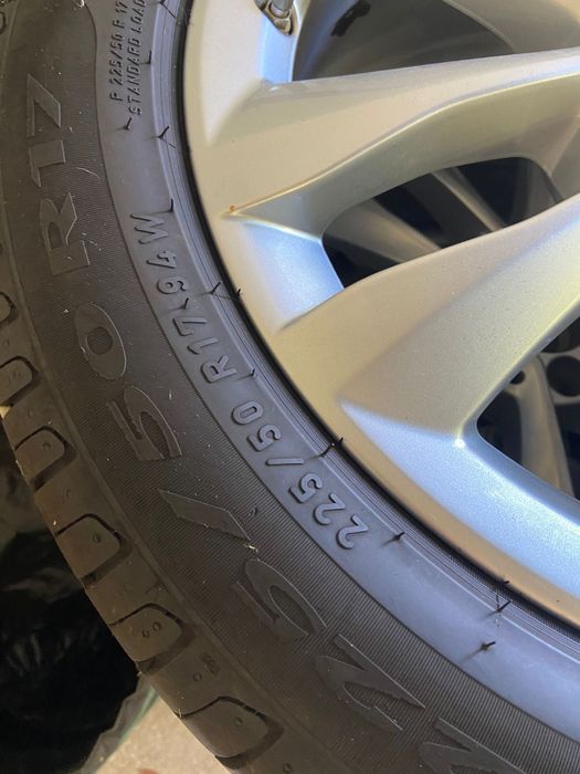 Летни гуми Runflat с джанти W205 Ц класа MO 225/50/17