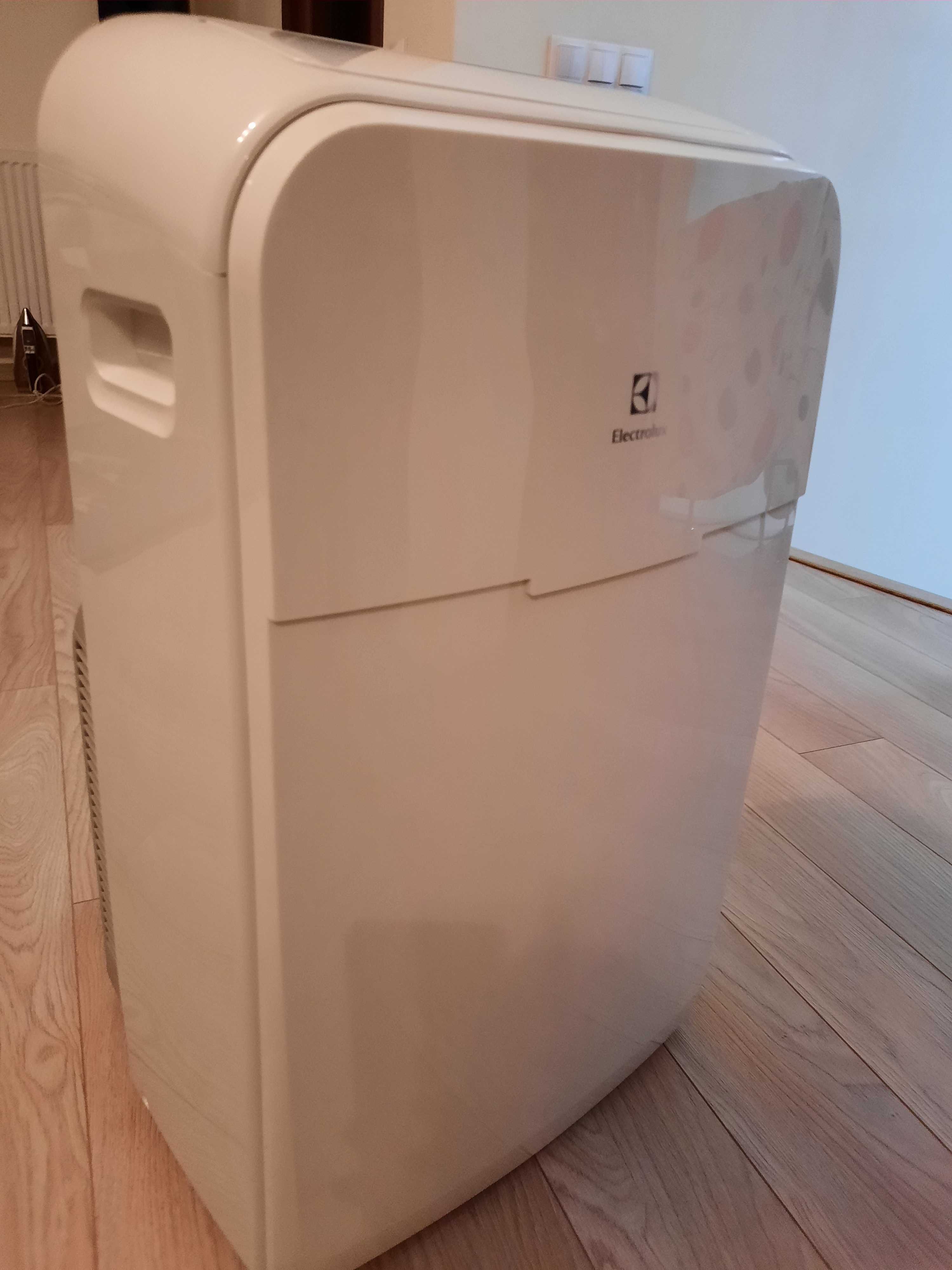 vand aparat de aer conditionat portabil electrolux impecabil