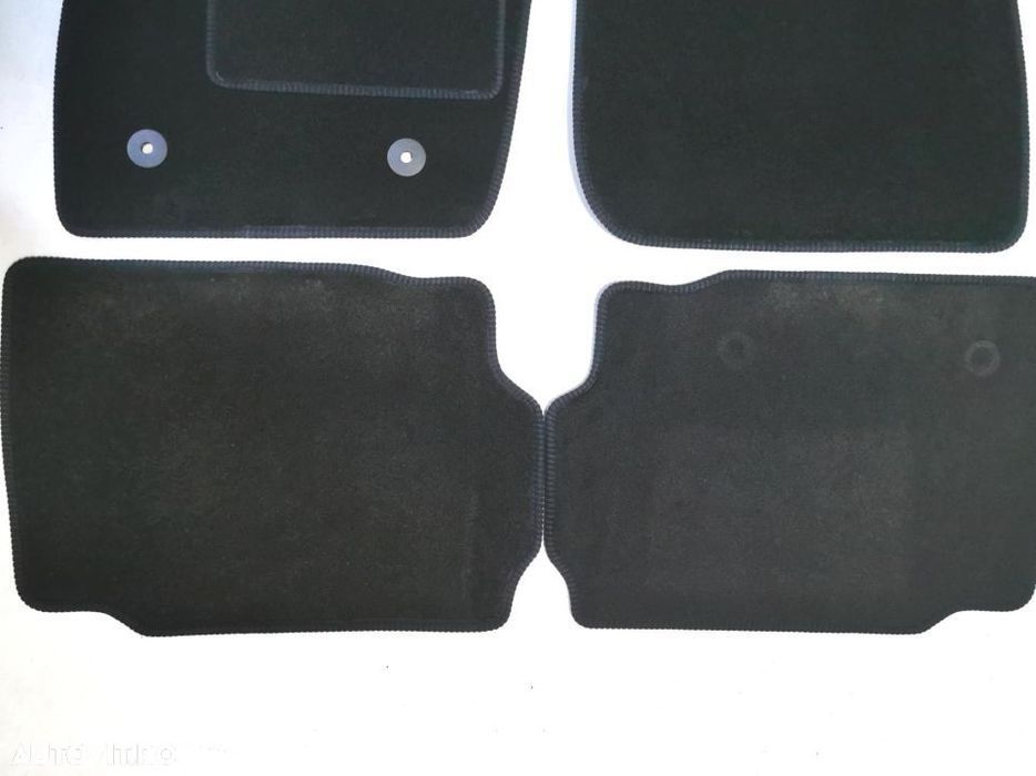 Covorase mocheta Ford Modeo MK 5 Covorase mocheta Mondeo MK 5