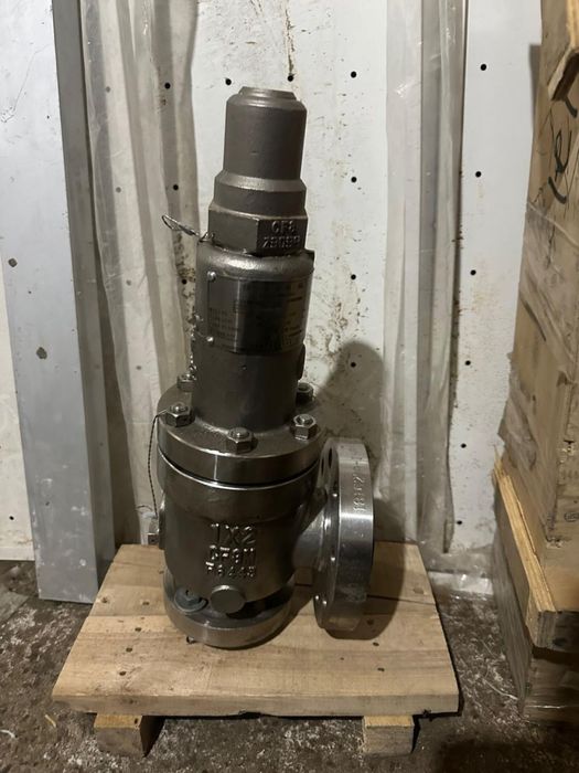 Предохранительный клапан 26В5-POV-201A ( CF8 1x2 ) новый