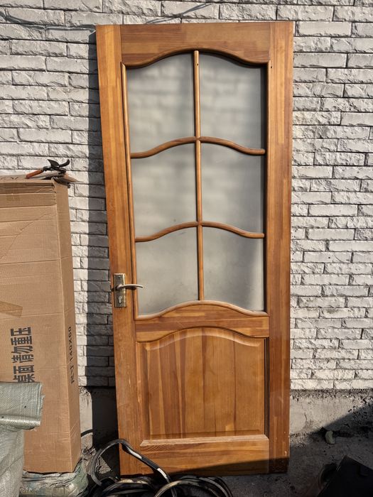 Продам дверь 1шт