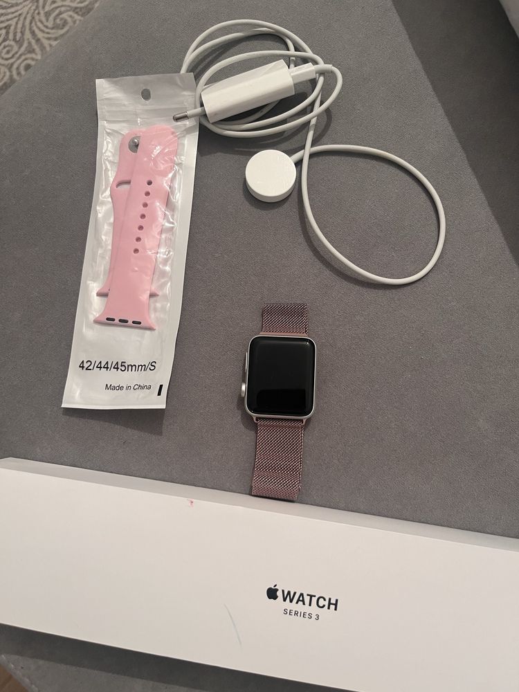 apple watch series 3 (42mm)