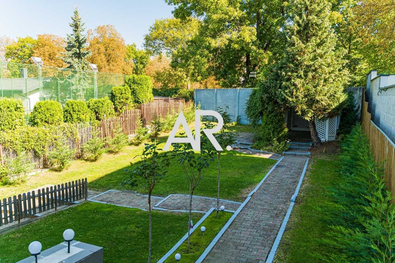 Casa de inchiriat, 10 camere, curte + foisor, str. Republicii, Cluj