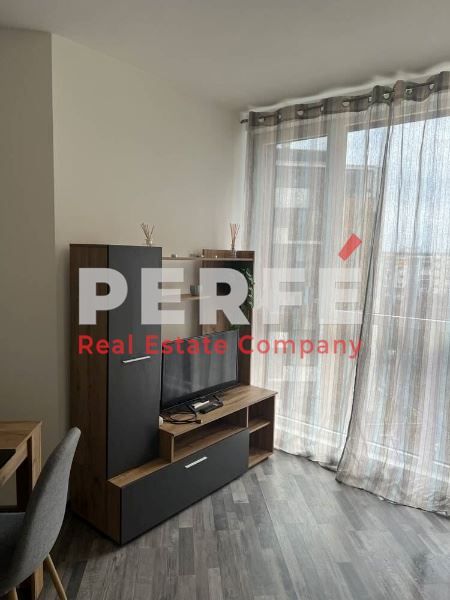 Дава се под наем Двустаен апартамент в Бургас, Изгрев - 69 кв.м за 484.5 € - Снимка #2