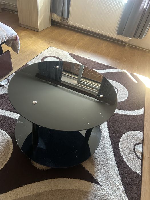 Vand masuta din sticla