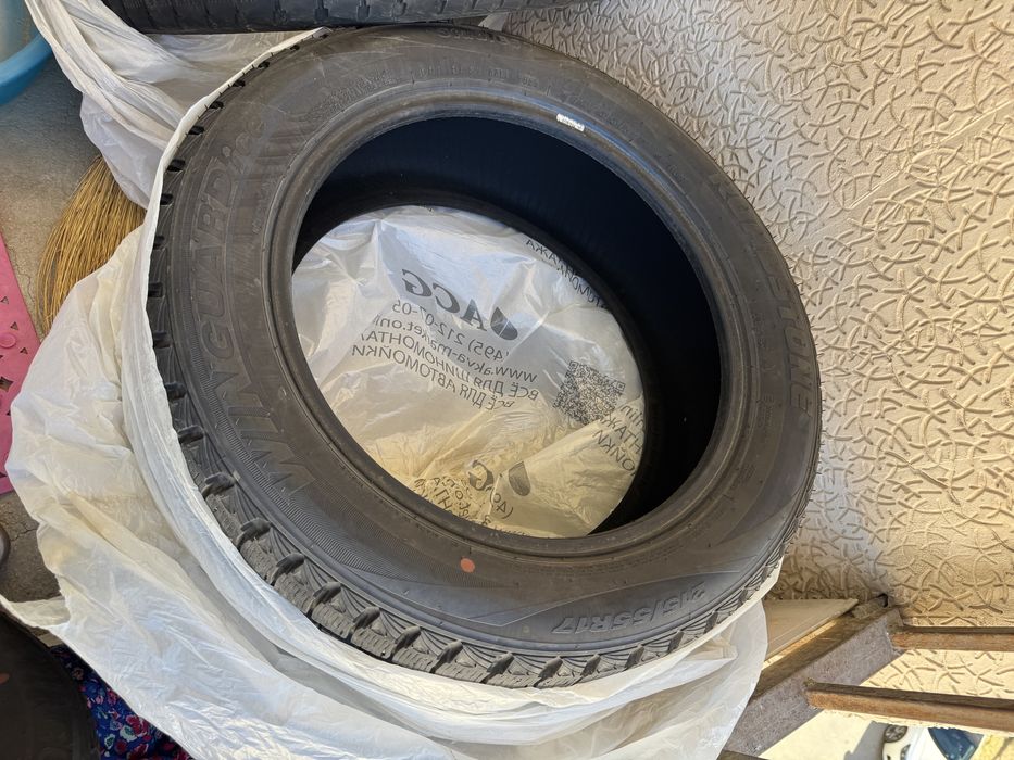 Зимние шины Roadstone, 17 размер, полный комплект