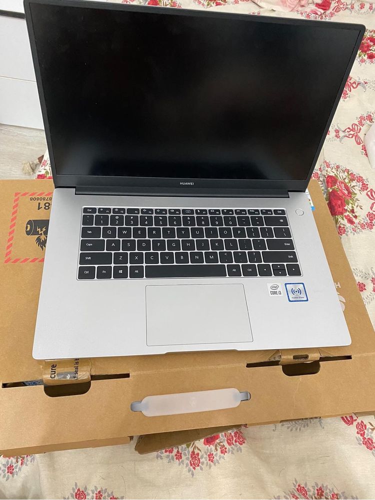 Laptop Huawei MateBook D15