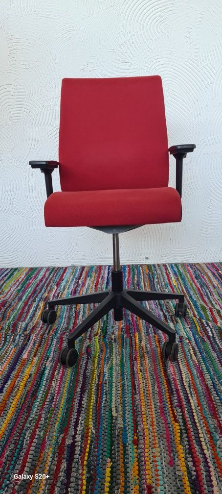 Oфис въртящ стол за комфорт и ергономия внос от германия