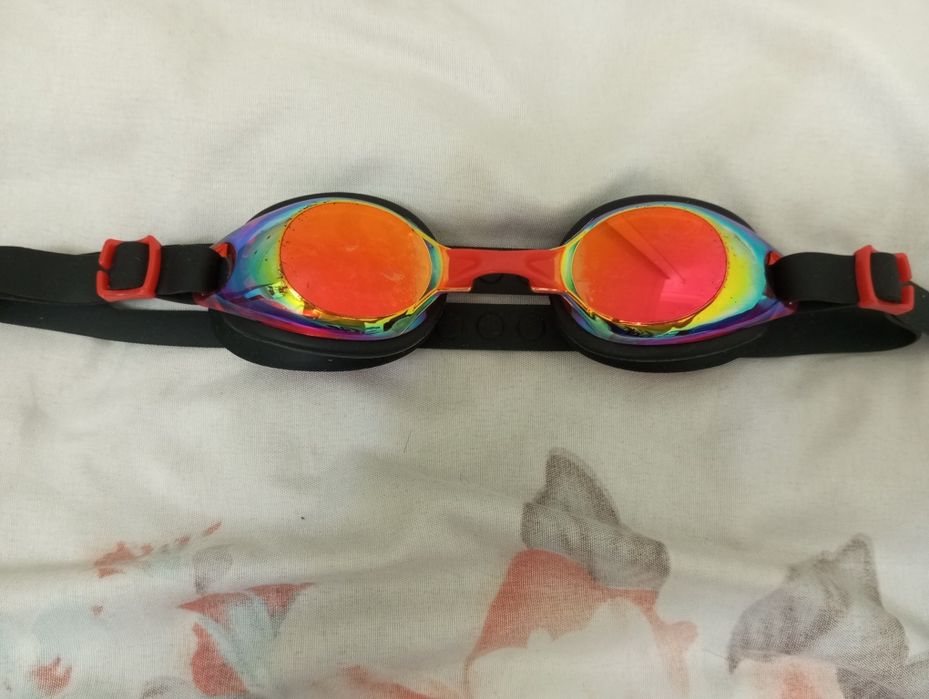 Очки для плавание