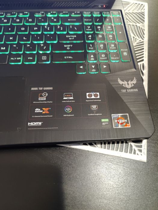 Leptop Asus Tuf GAMING 4k