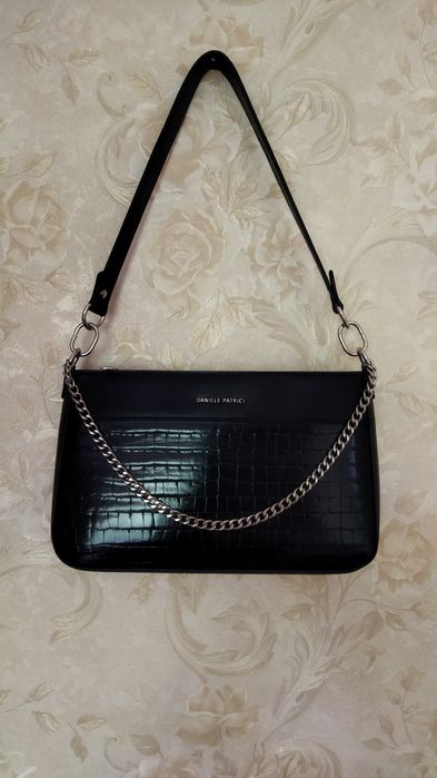 Сумка клатч на ремне и цепочке