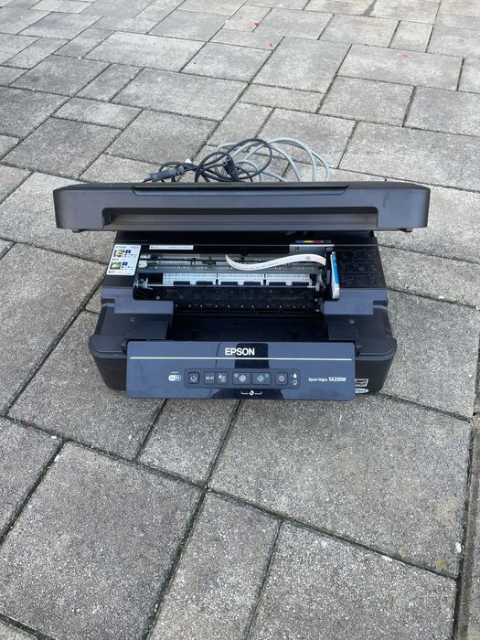 Imprimanta Epson Stylus SX235W