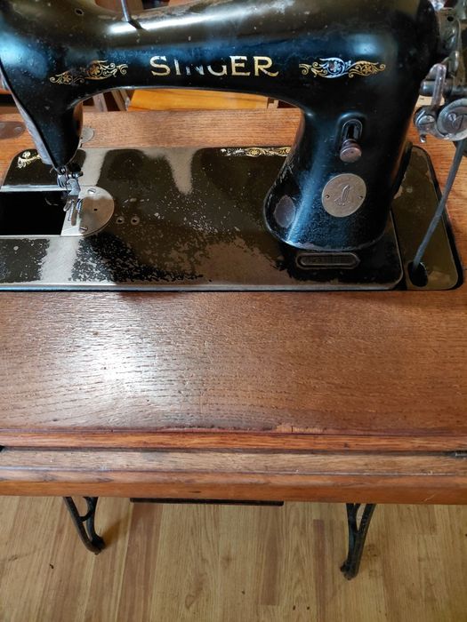 Mașina de cusut Singer