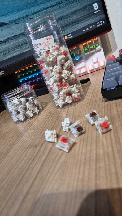 Switch-uri mecanice Keychron pre-lubrifiate – Red & Brown