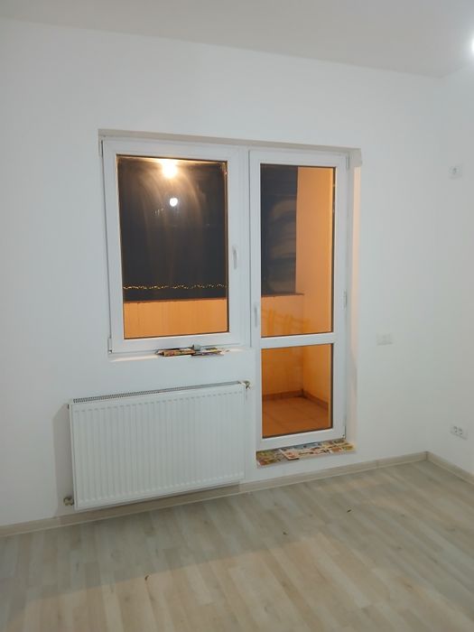 Garsoniera / 32 MP / Loc parcare /Metrou Aparatorii  Patriei