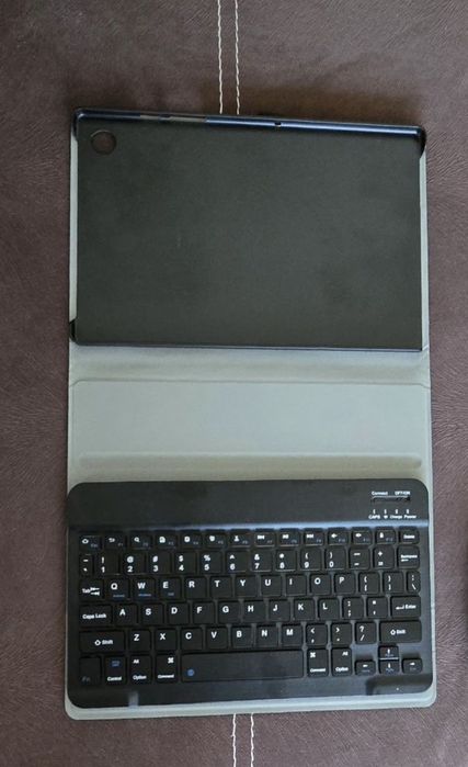 Husă Samsung Tab A8 + Tastatură