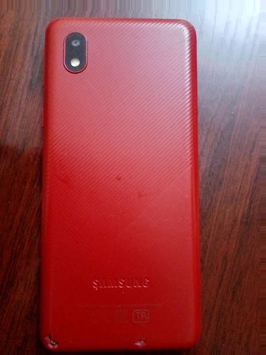 Galaxy A01 Telefon sotiladi