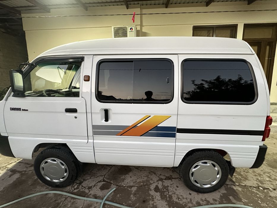 Тайёр дамас сотилади