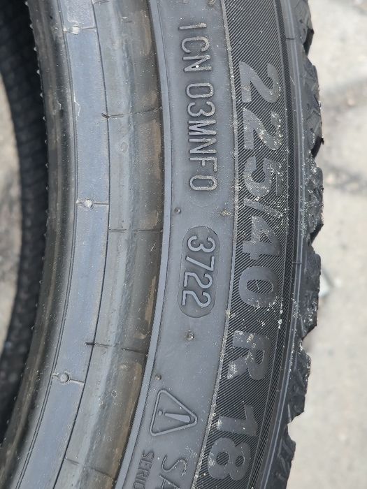 225 40 18 simperit
