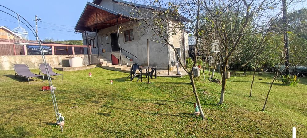 Casa de vânzare COM. SURANI