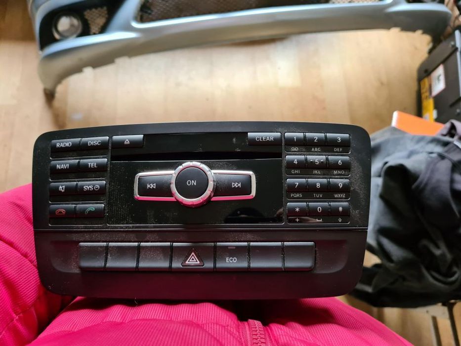 radio cd cu navigatie mercedes b clasa w246 si a class w176