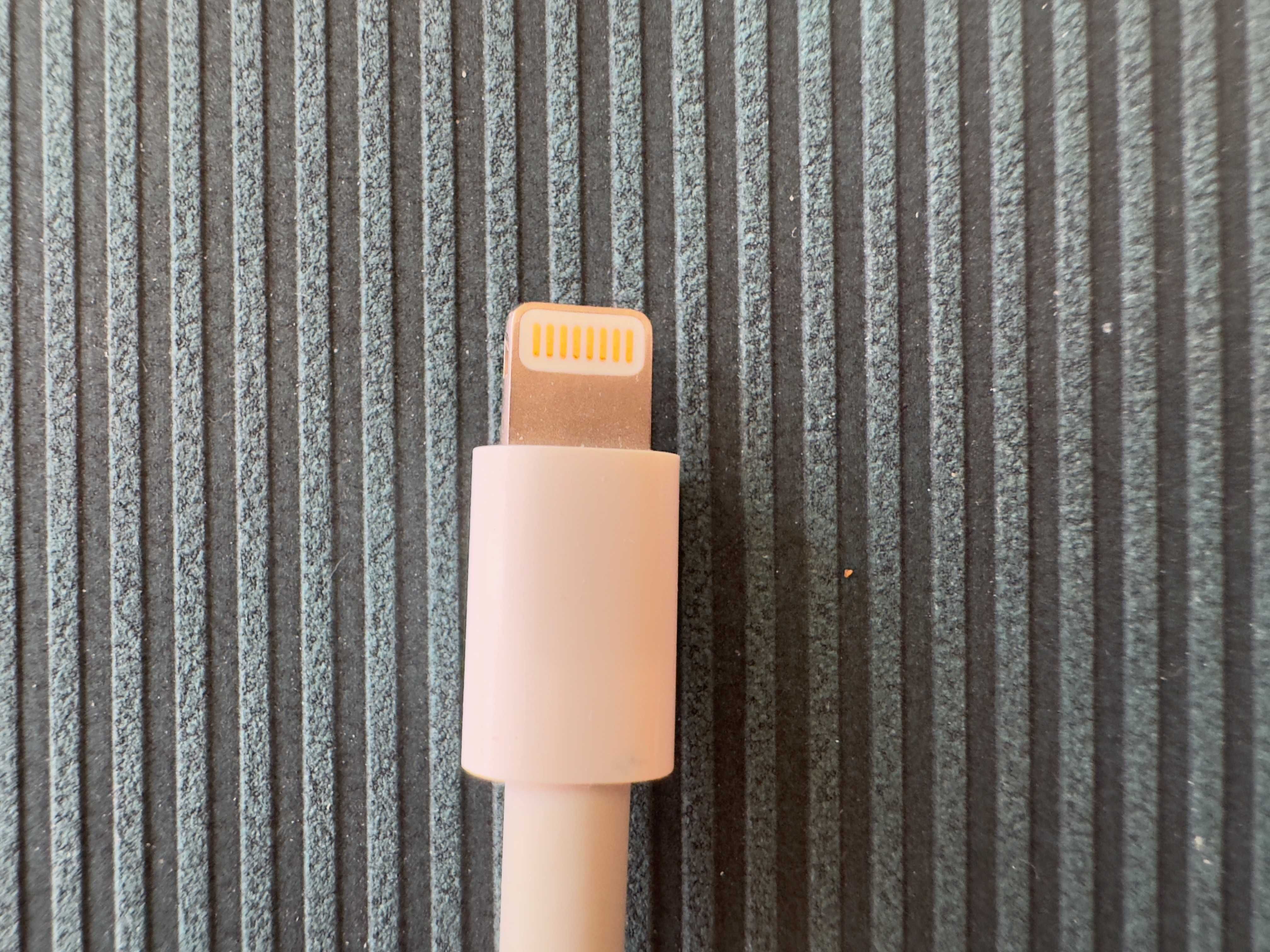 Apple Lightning to HDMI - Lightning Digital AV Adapter