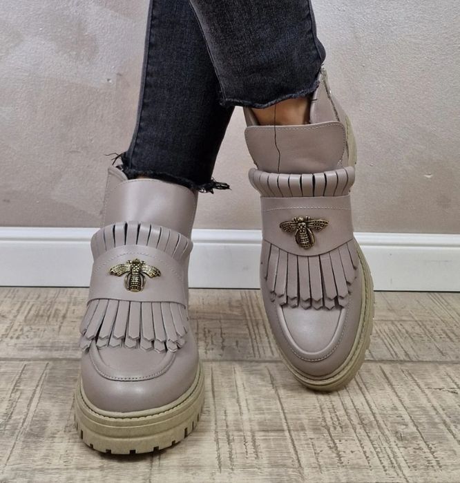 Ghete îmblănite bej, din piele naturala, noi, model Bee, pt.femei