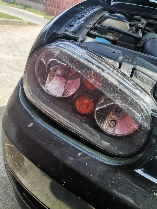 Vând faruri  golf 4