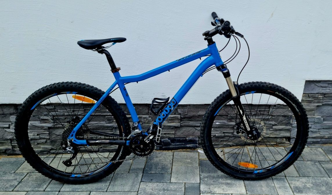 Vand bicicleta MTB Voodoo, Roti 27,5, cadrul Mărimea M, transmisie 3x9