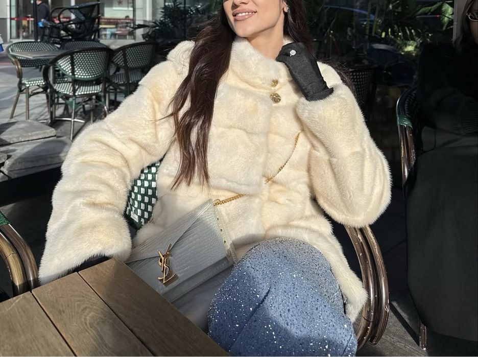 Haina de blana de vizon