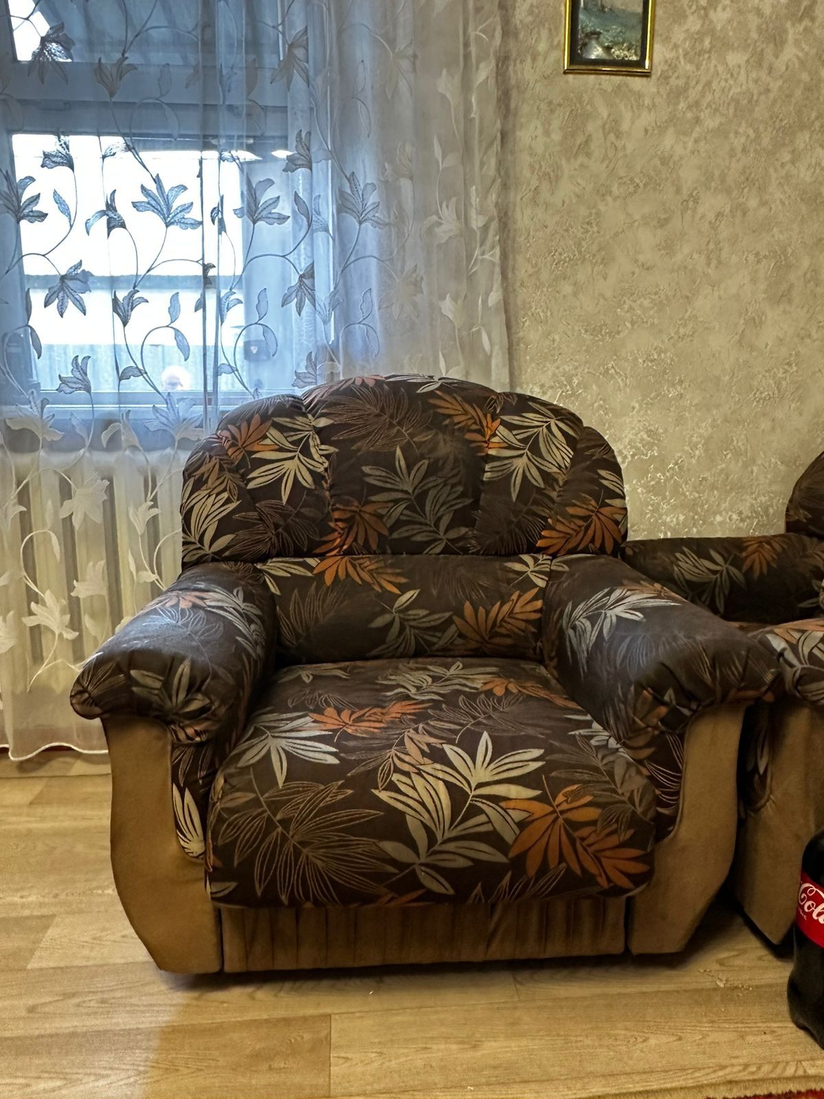 Диван и два кресла