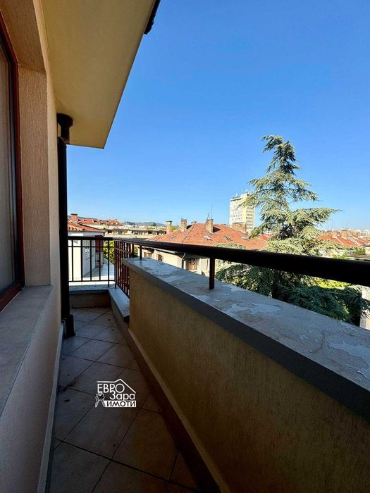 Продава се Тристаен апартамент в Стара Загора, Център - 125 кв.м за 1240 €/кв.м - Снимка #15