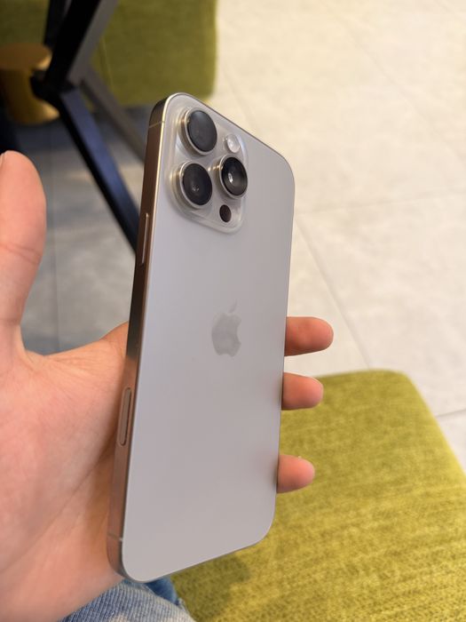 Iphone 16 Pro max 100% yomkost