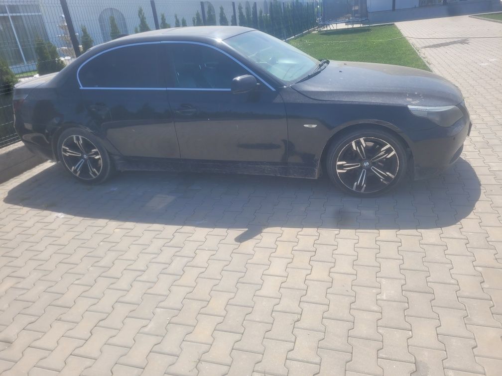 BMW 530 toate actele sunt la zi,ofer fiscal pe loc