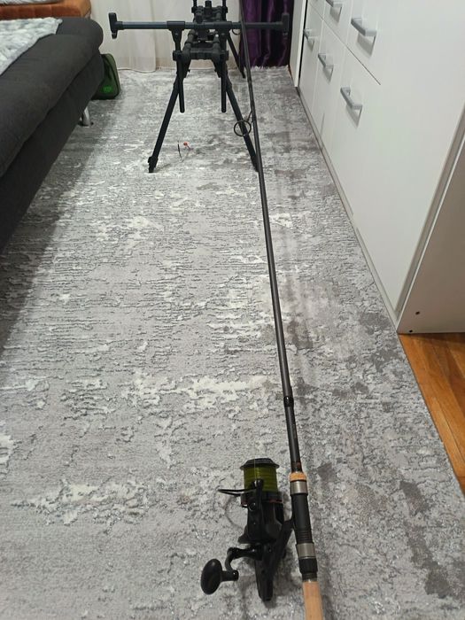 Lanseta JRC Defender Cork, 3.60m, 3.00lbs, 2 buc +Mulineta JRC XTX LC