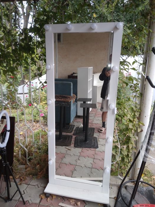 Зеркало с подсветкой напольное. Высота 185см