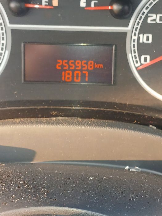 Fiat albea 1.4 benzina impecabila 1550 euro