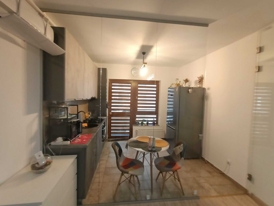Apartament de închiriat